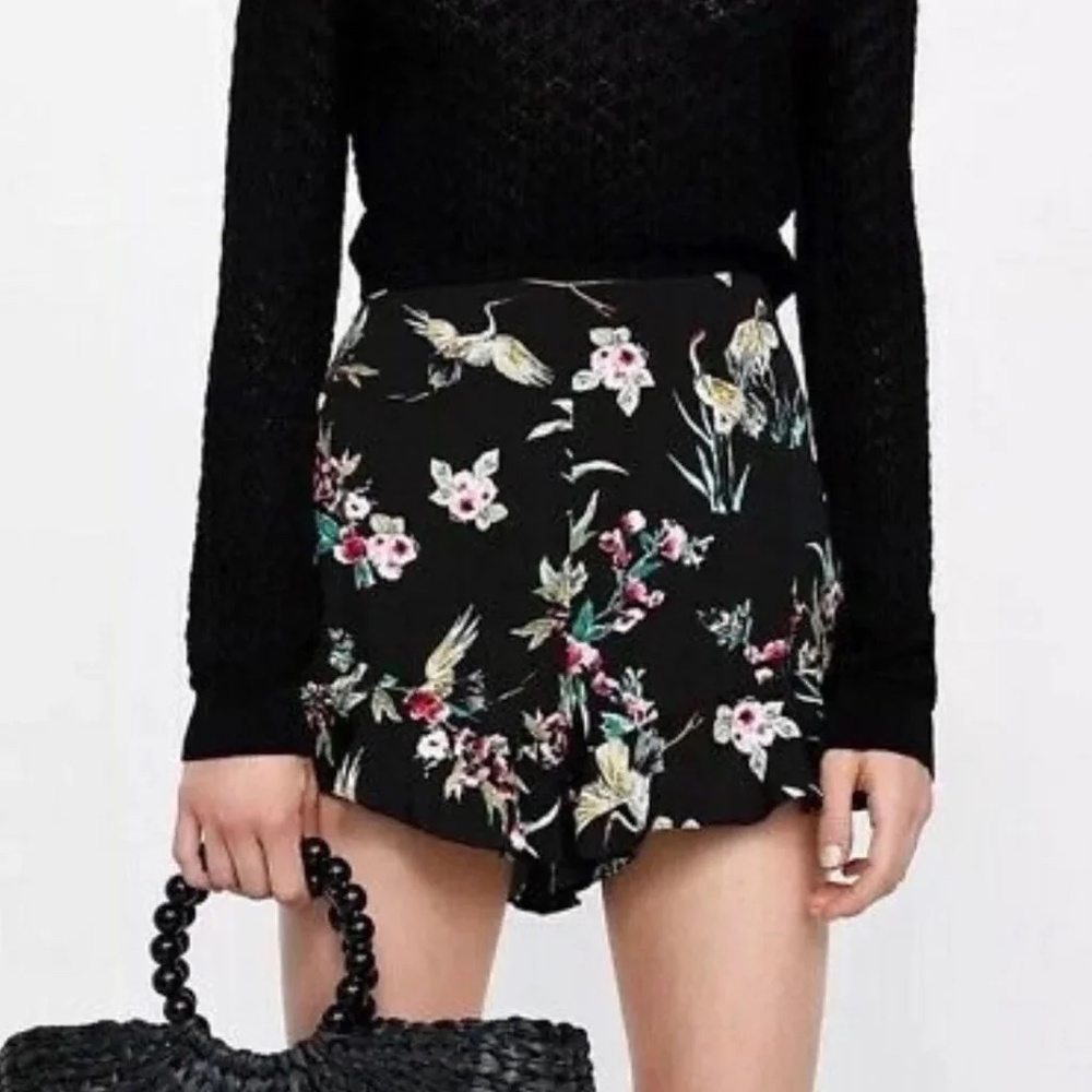 Zara Floral Print Shorts With Ruffled Hem